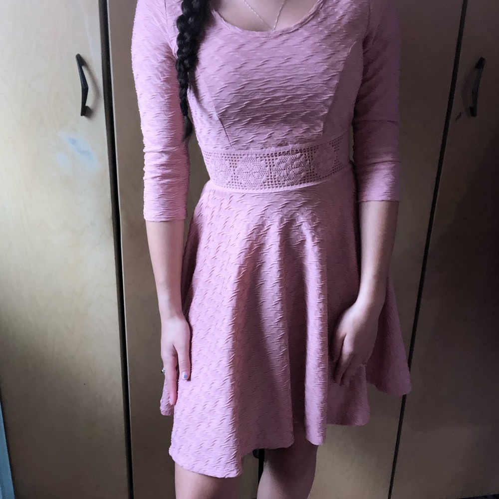 Pink 3/4 sleeve dress